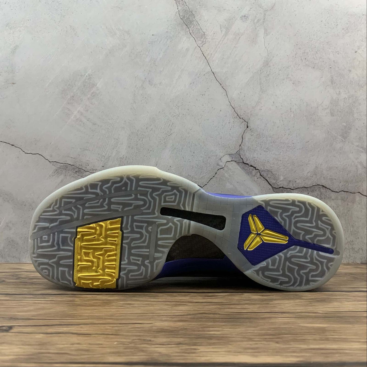 Kobe PROTRO CD4991