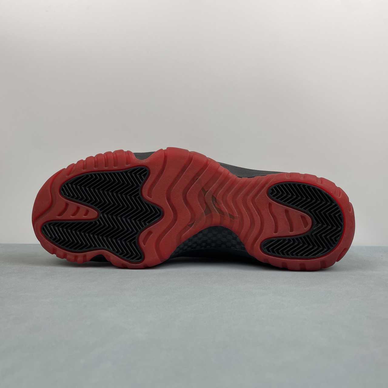 NIKE AIR JORDAN 11 RETRO AJ11