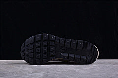 Sacai x Nk VaporWaffle 3.0 CV1363-108