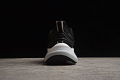 adidas AlphaBounce + HP6144