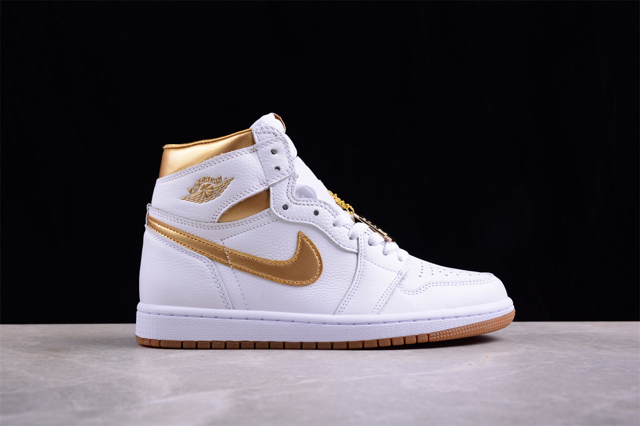 Air Jordan 1 High OG "Metallic Gold" AJ1