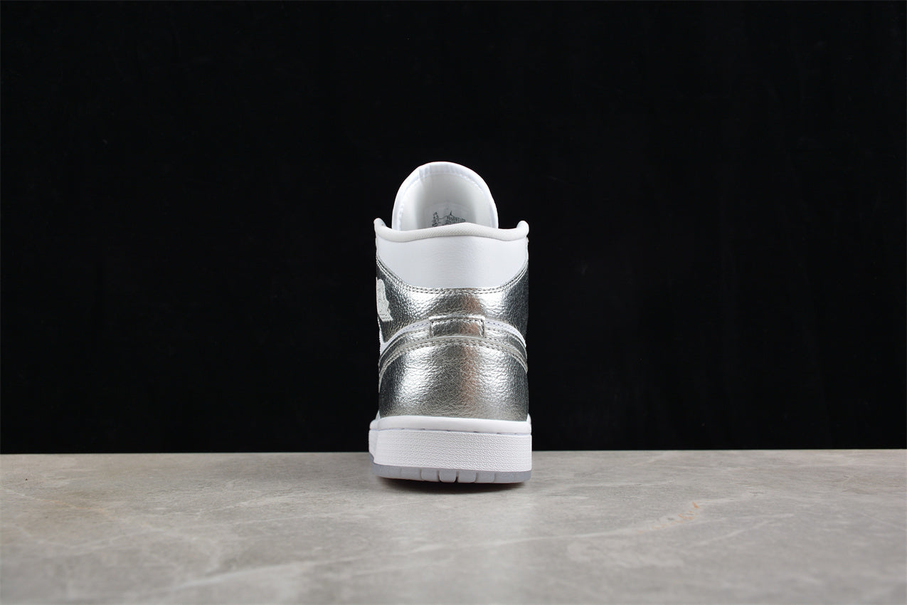 Air Jordan 1 Mid AJ1