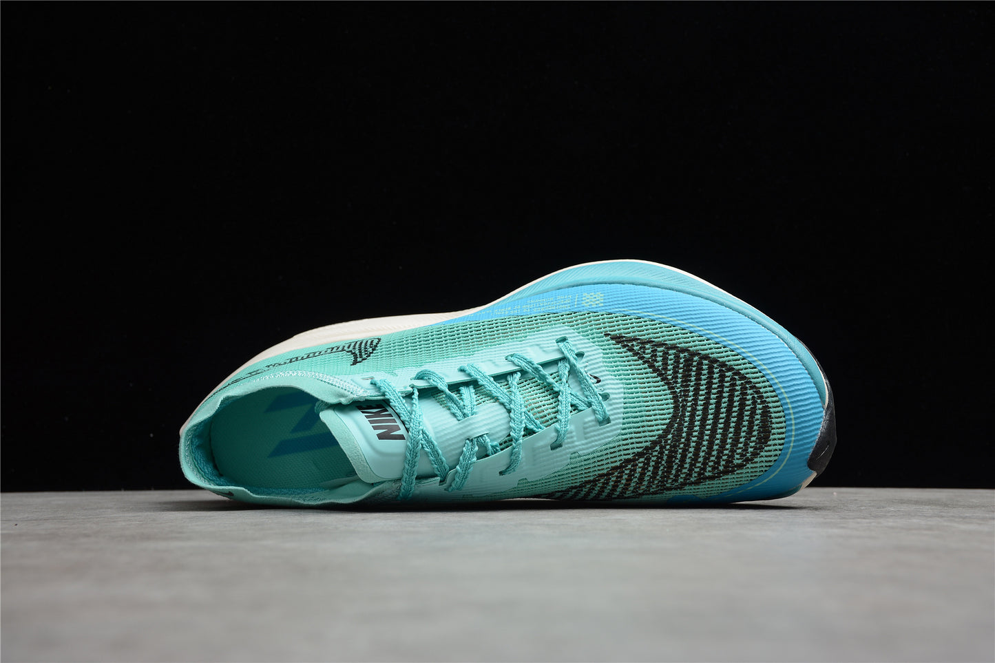 Nike Air ZoomX Vaporfly NEXT% 2 – CU4111-300
