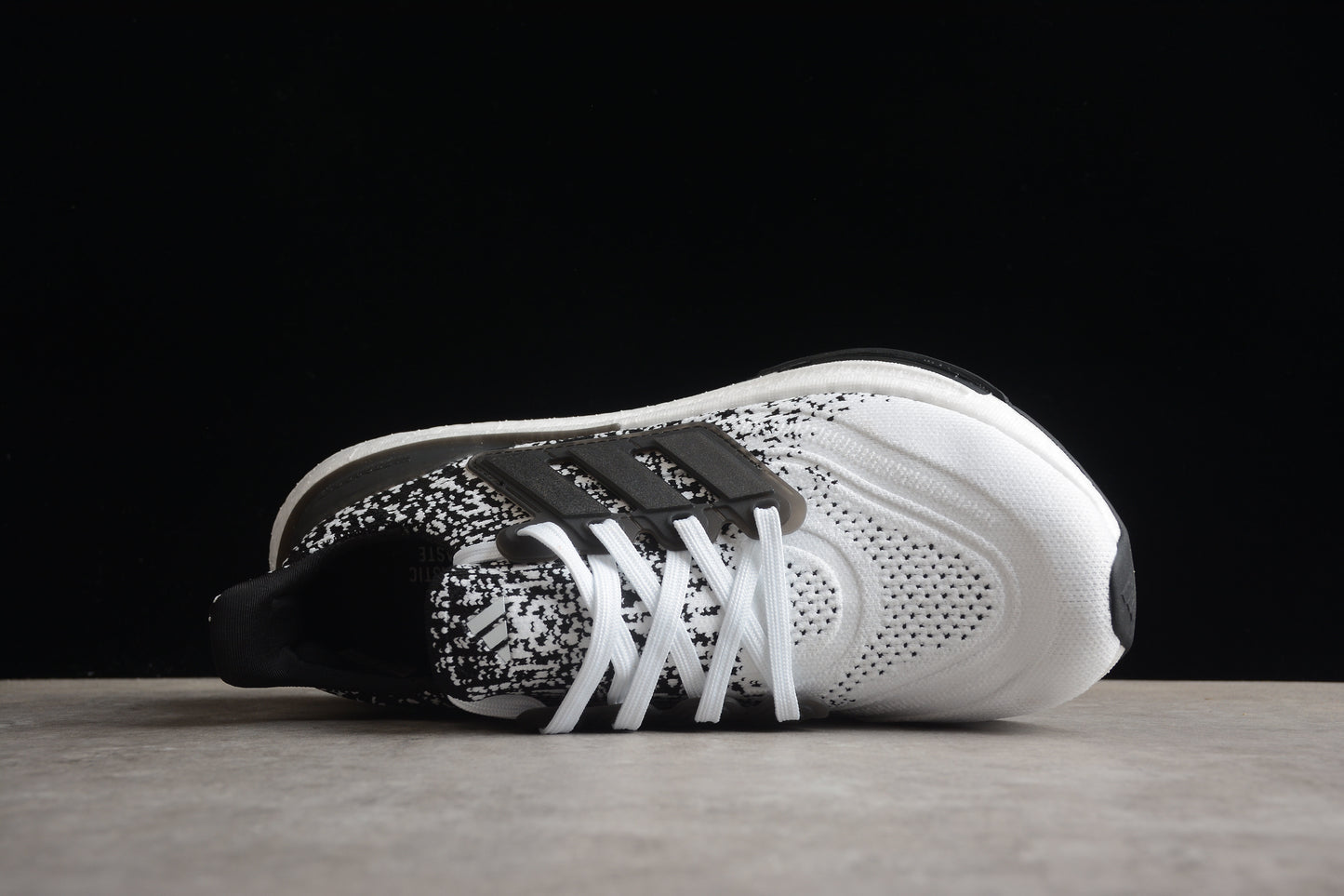 AD Ultra Boost ub2022 Consortium IE1694