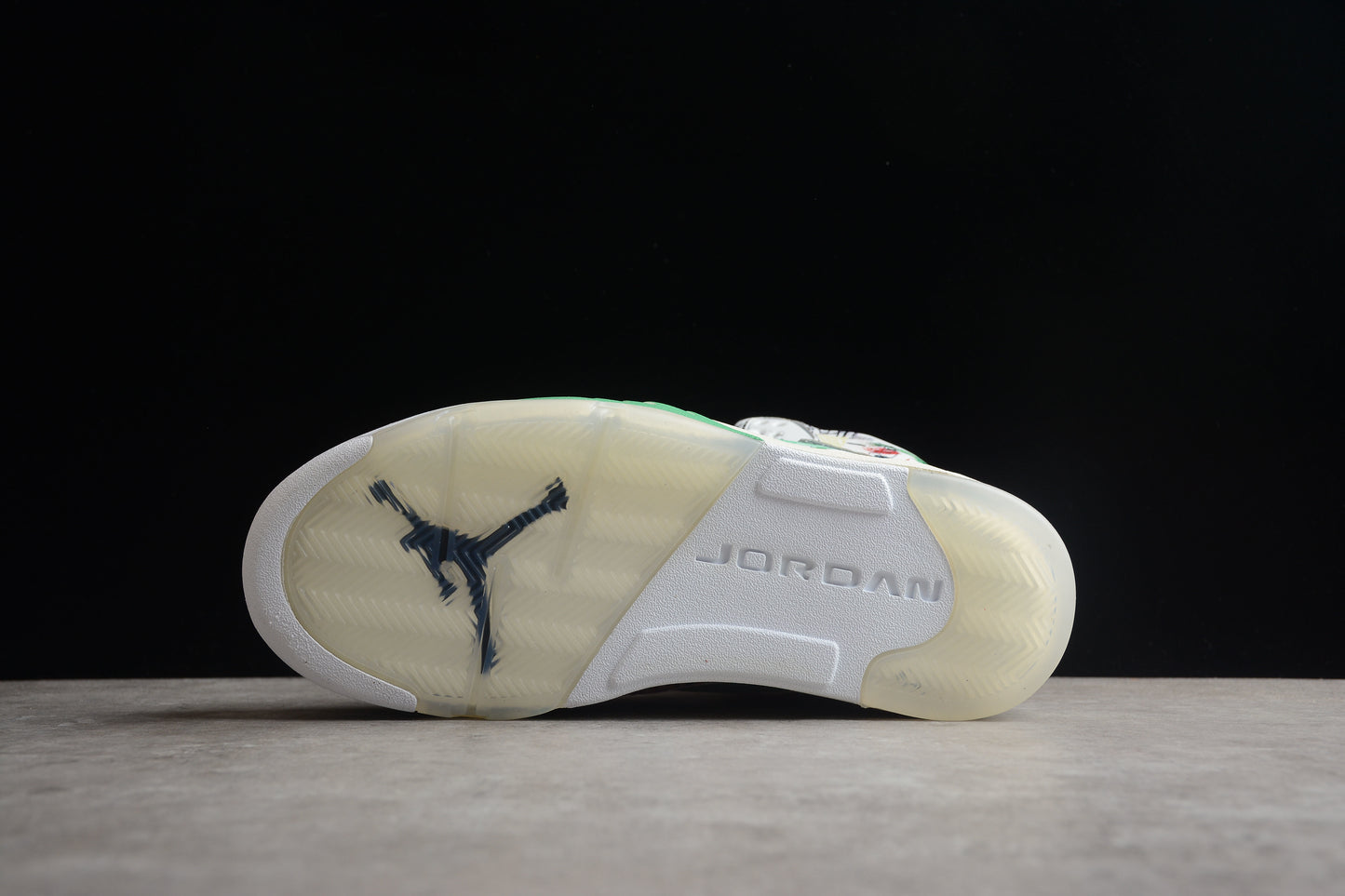 AIR JORDAN 5 "wings" AV2405-900
