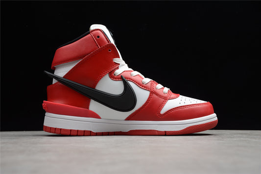 AMBUSH x SB Dunk High SB CU7544-102