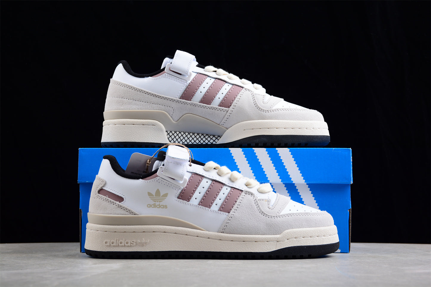 Ad Forum 84 Low  GZ5046