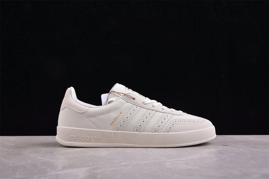 Ad Gazelle Indoor IE8407