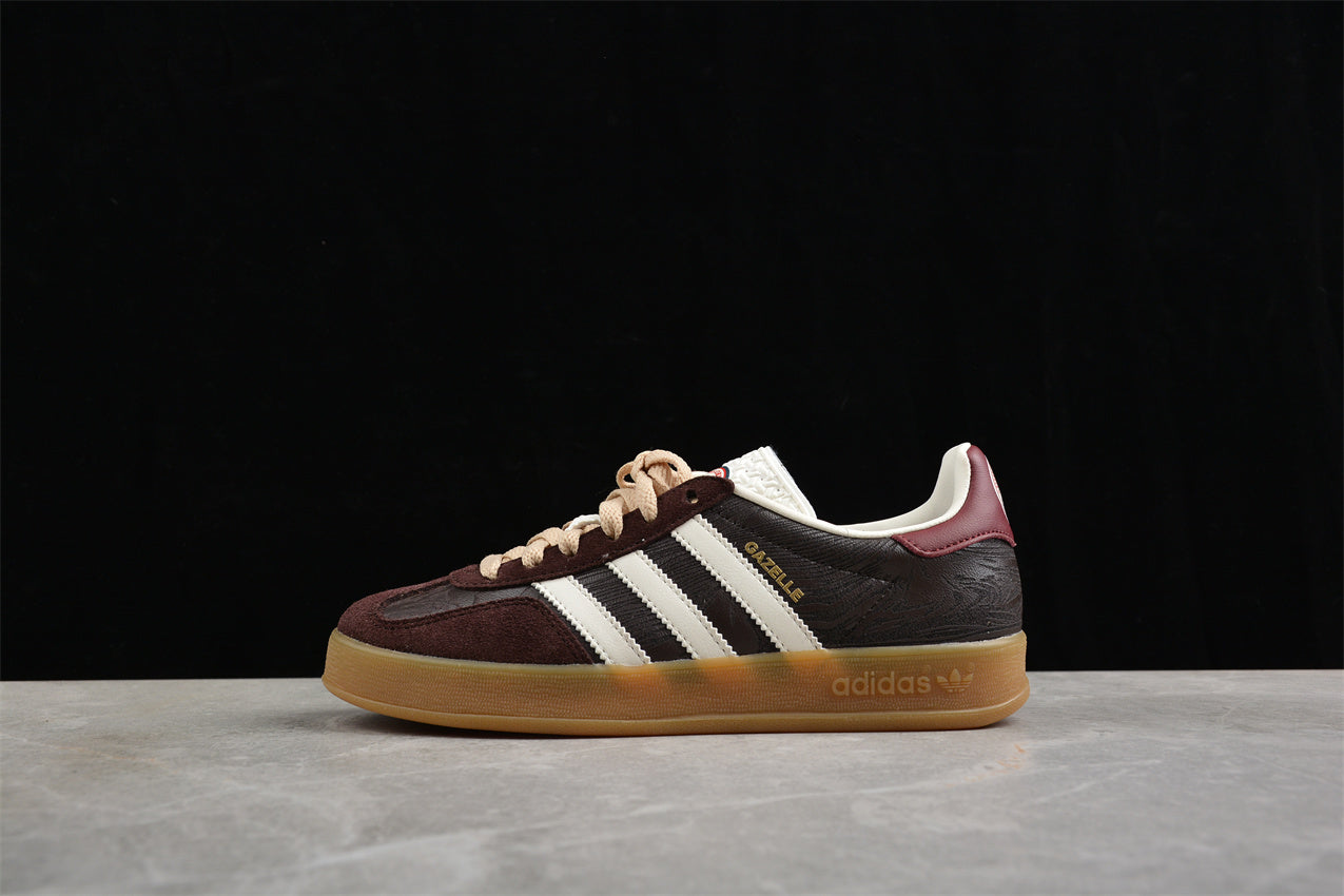 Ad  Gazelle Indoor JP5671