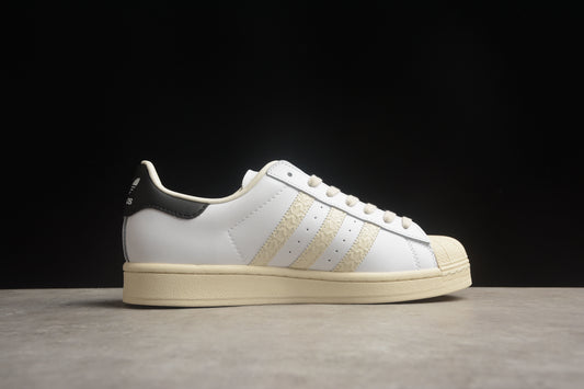 Ad Superstar ID4675