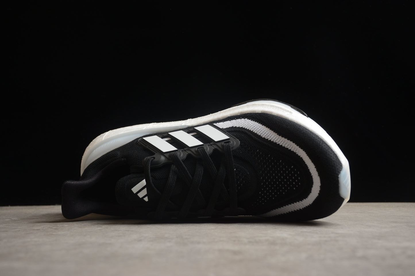 Ad Ul.tra Boost Light 23 HQ6340