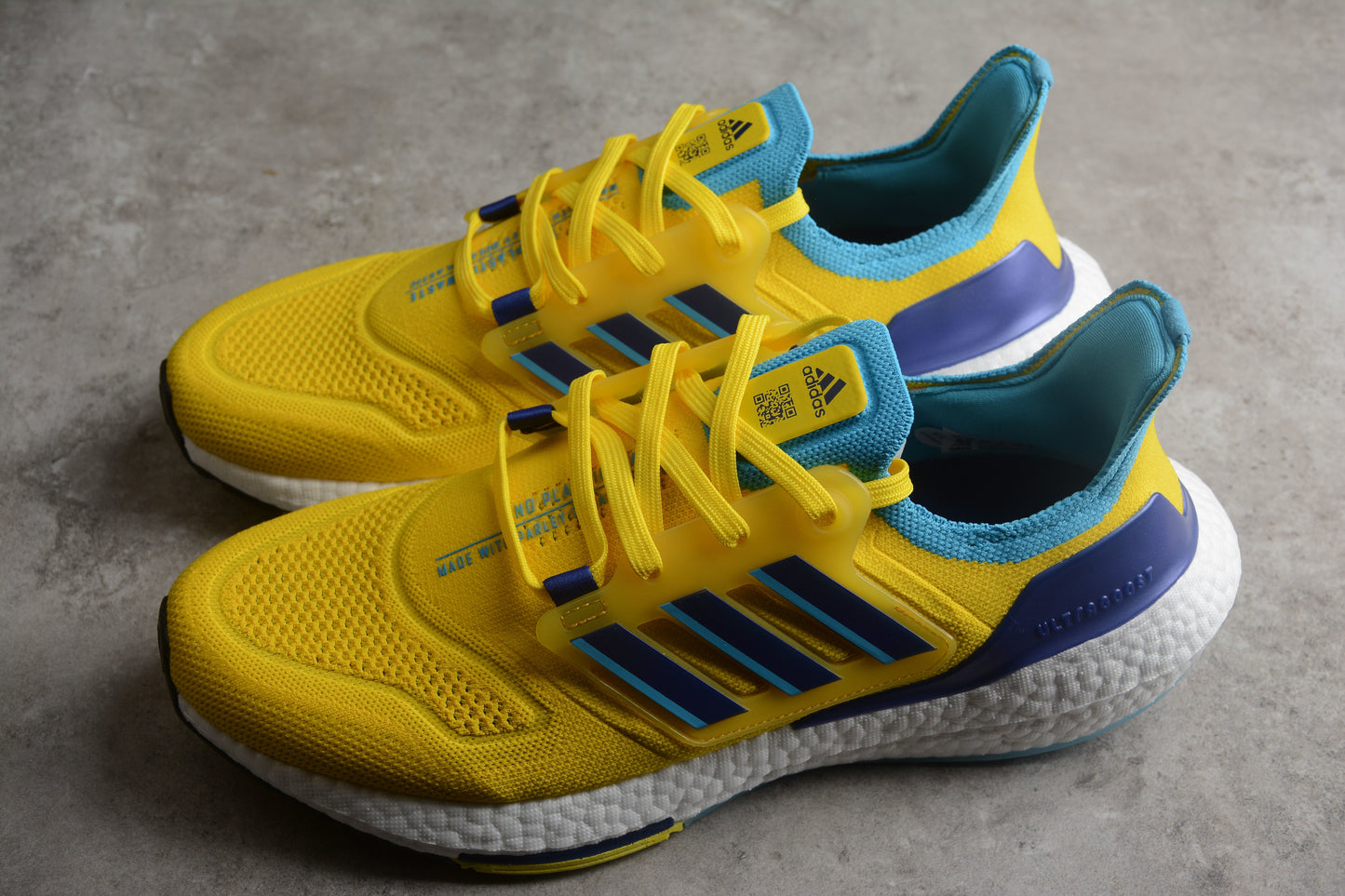 Ad Ultra Boost 22 Consortium LR GW1710