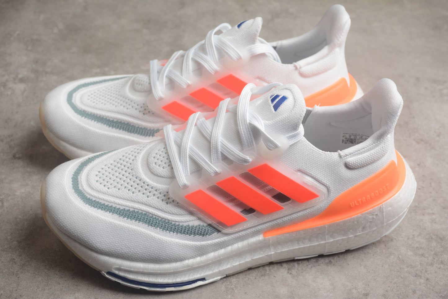Ad Ultra Boost 22 "Made With Nature"  HS6344