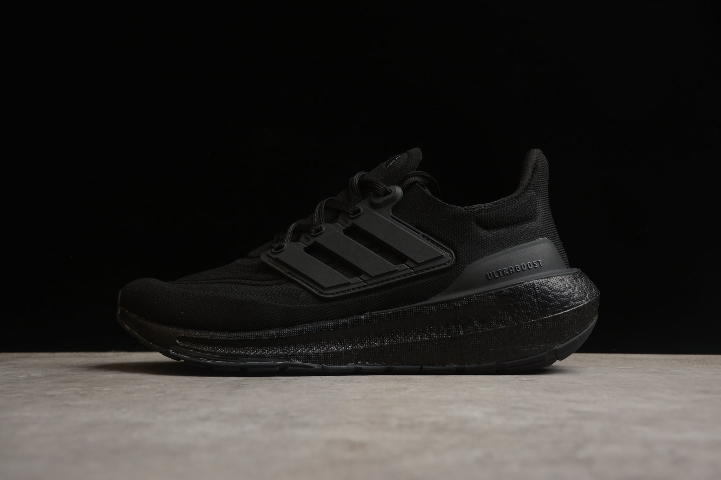 Ad Ultra Boost Light 23 G25159