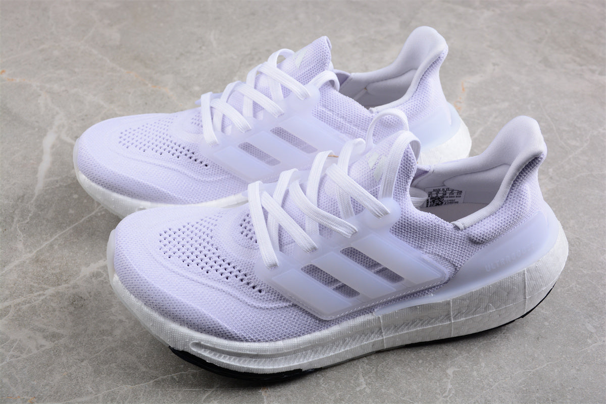 Ad Ultra Boost Light 23 GY9350