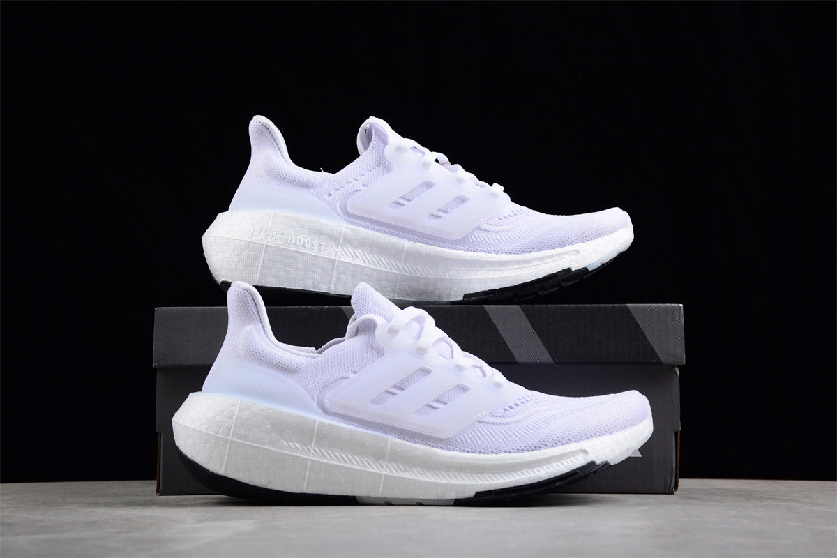 Ad Ultra Boost Light 23 GY9350