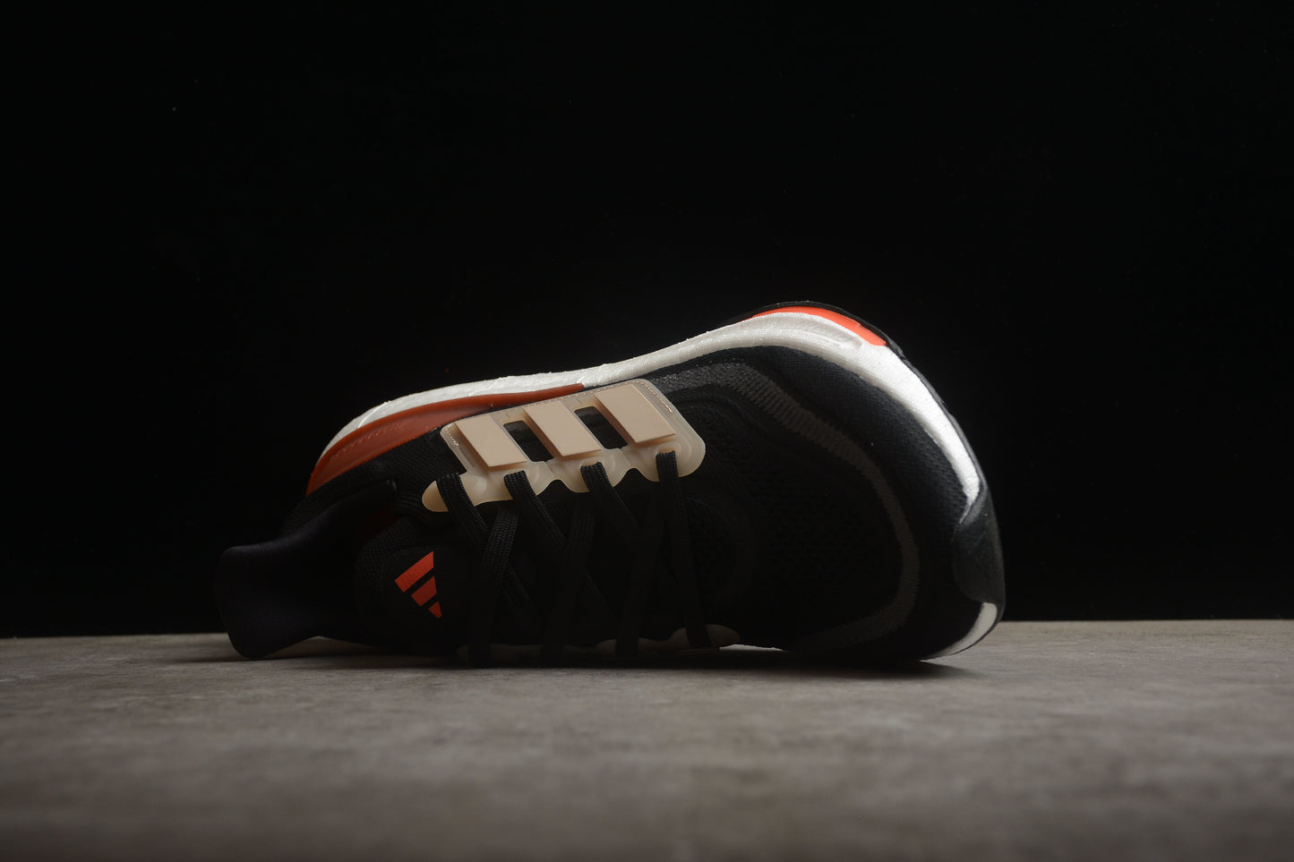Ad Ultra Boost Light 23 HO6344
