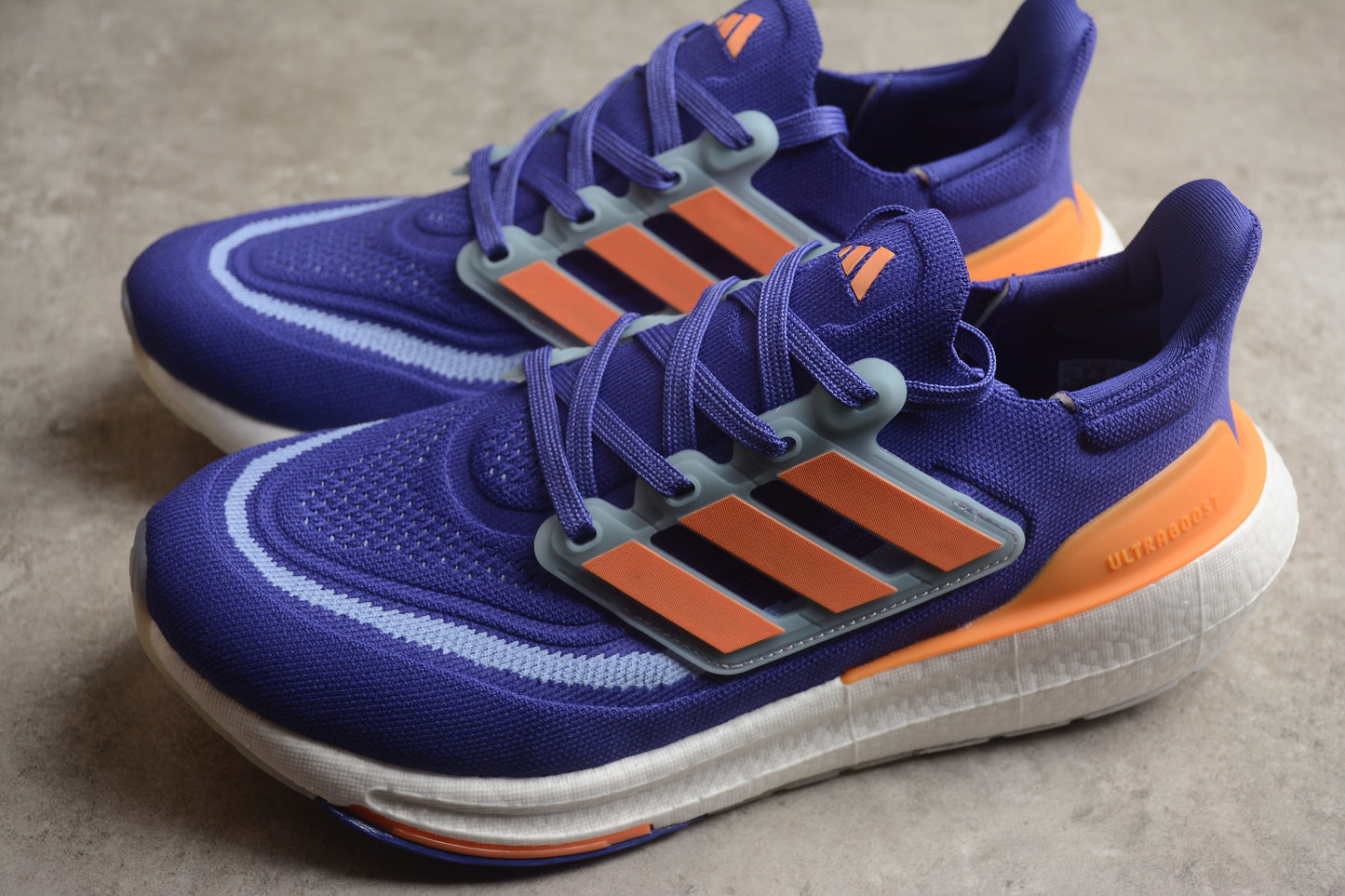 Ad Ultra Boost Light 23 HP3343