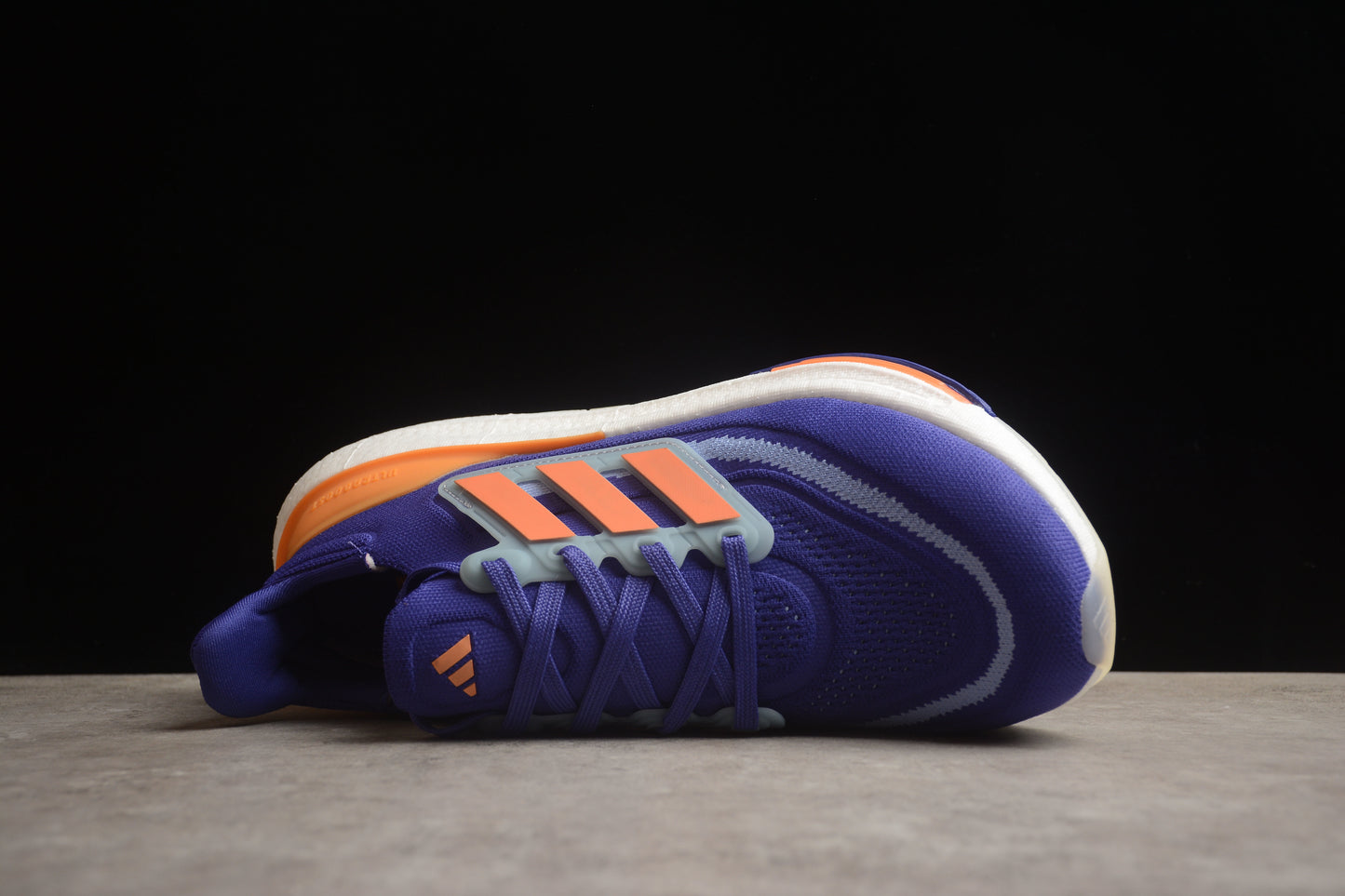Ad Ultra Boost Light 23 HP3343