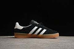 Adidas Originals Gazelle (“Gazellendoor”)