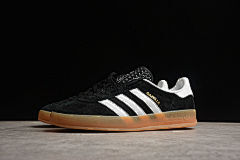 Adidas Originals Gazelle (“Gazellendoor”)
