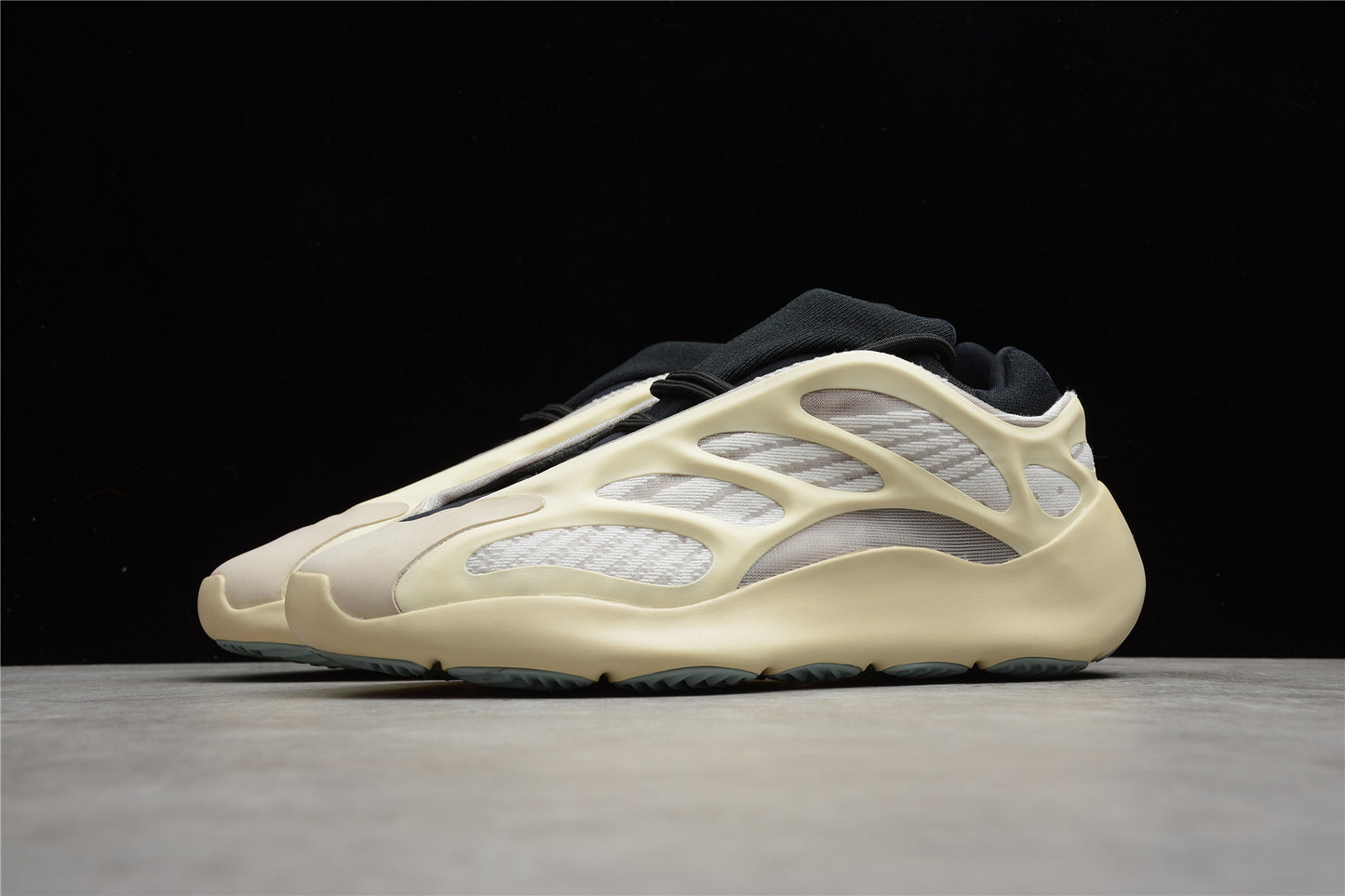 Adidas Yeezy 700 V3 For Sale
