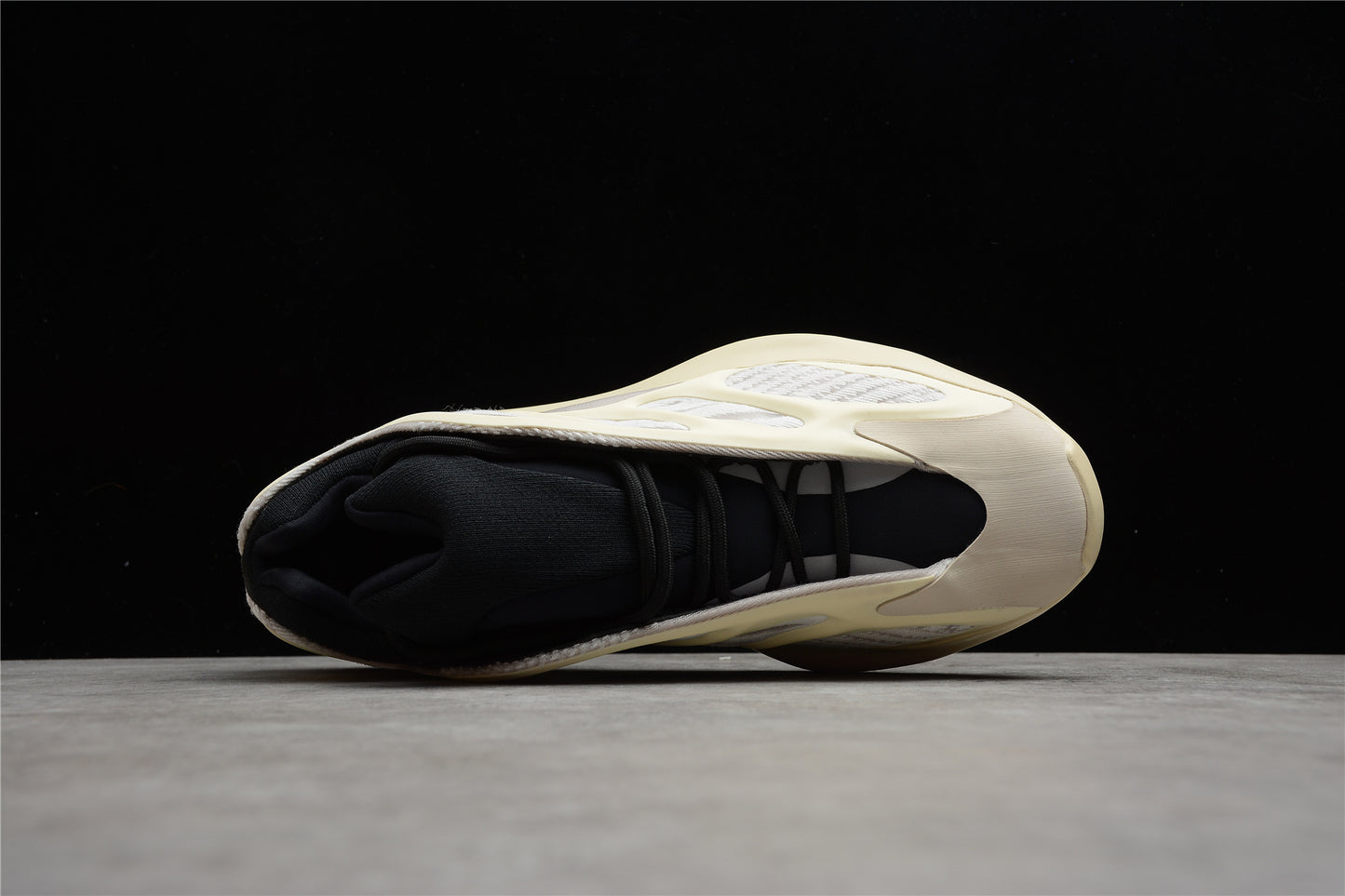 Adidas Yeezy 700 V3 For Sale