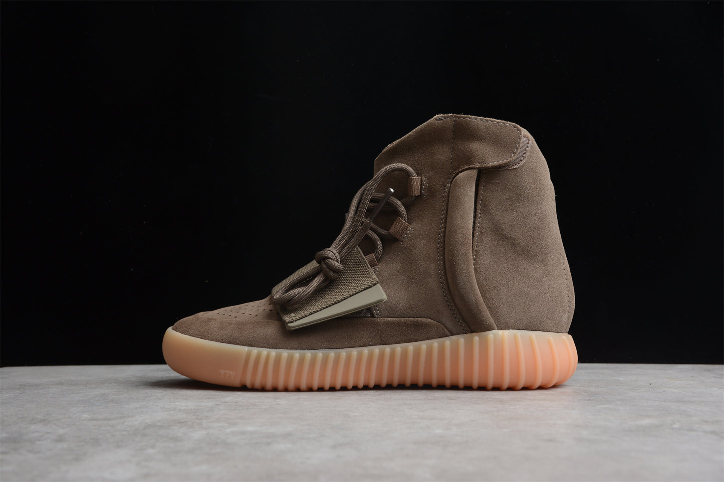 Adidas Yeezy  Boost 750 Chocolate