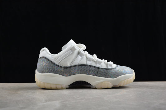 Air Jordan 11 Low "CNY" AJ11 HQ7000-001