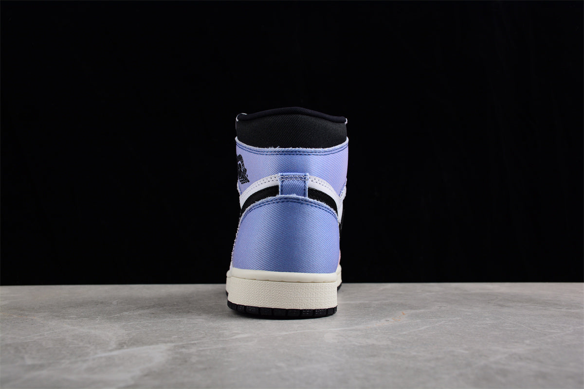 Air Jordan 1 High OG "Skyline"  DX0054-805