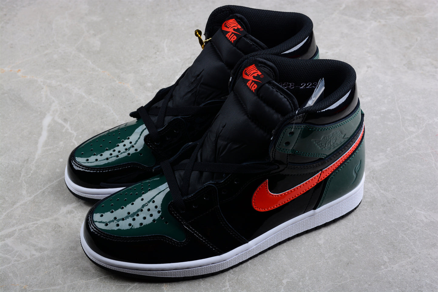 Air Jordan 1 Retro Hi NRG/UN AJ1  AV3905-038
