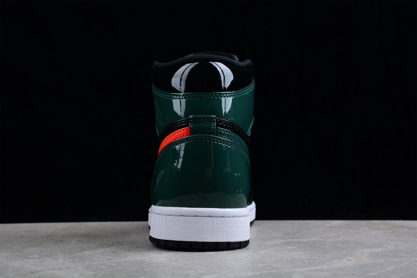 Air Jordan 1 Retro Hi NRG/UN AJ1  AV3905-038