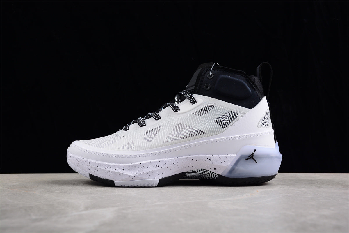Air Jordan 37 PF “Oreo”  DV0747-108