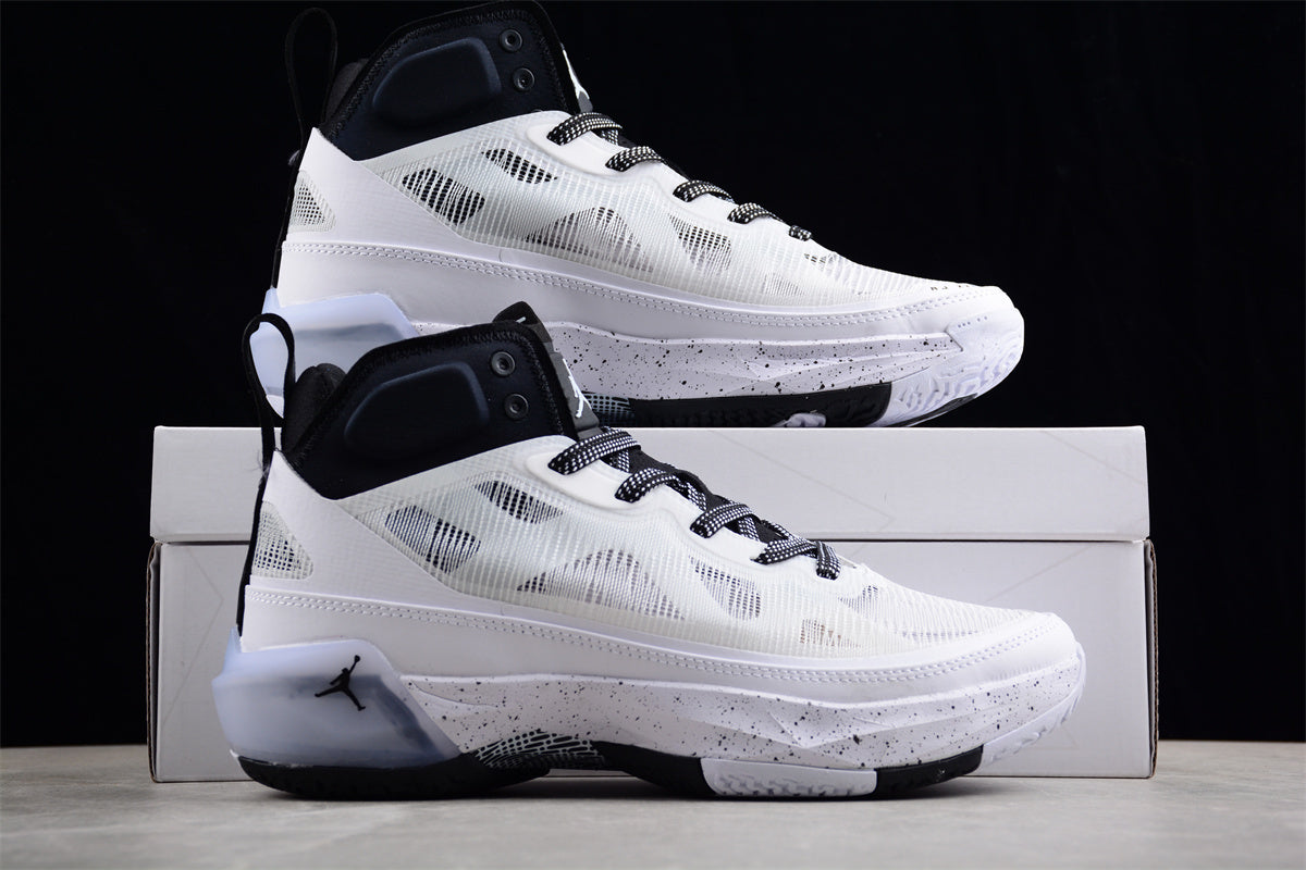 Air Jordan 37 PF “Oreo”  DV0747-108
