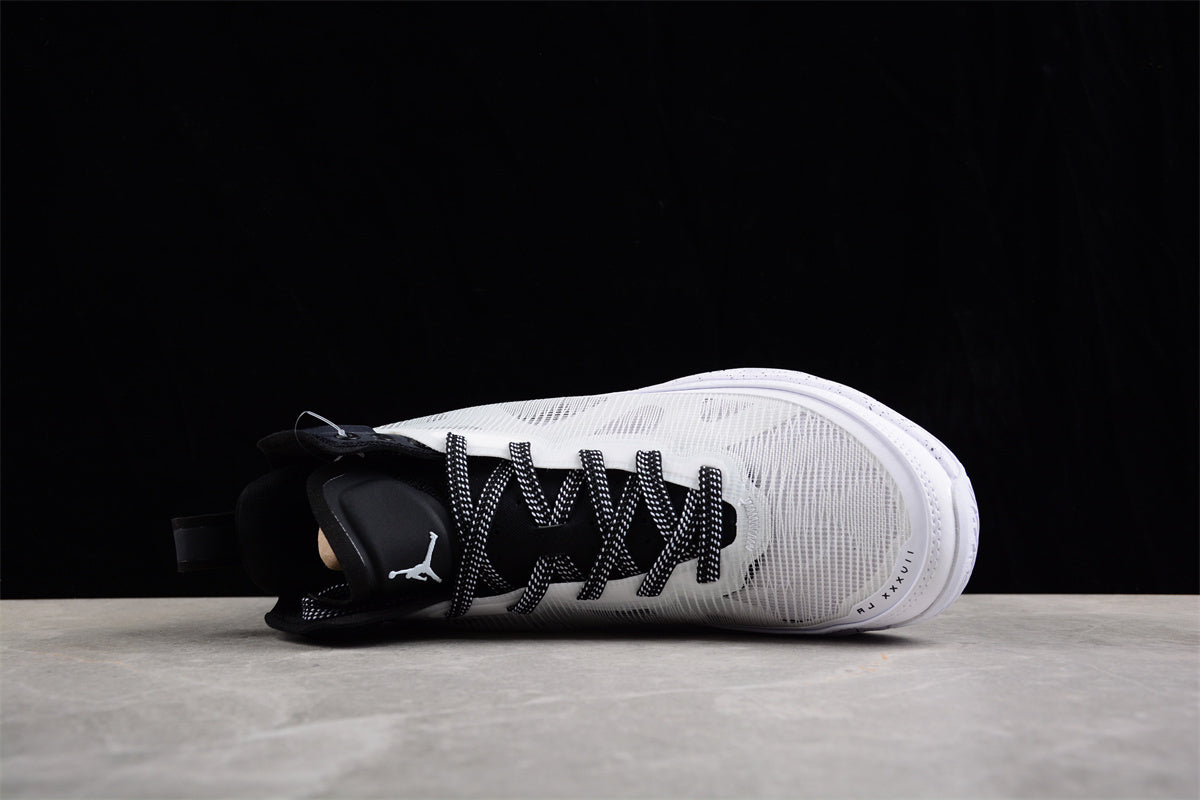 Air Jordan 37 PF “Oreo”  DV0747-108