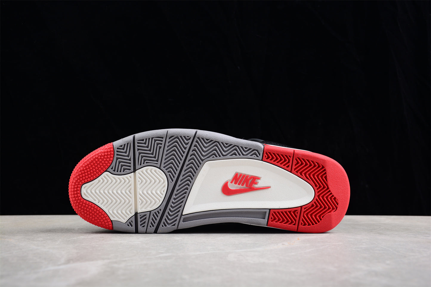 Air Jordan 4 Bred AJ4 308497-060