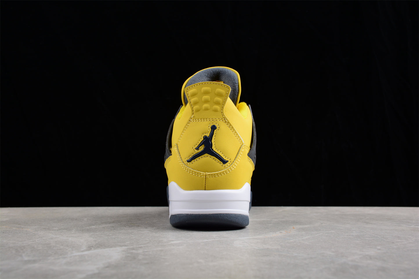 Air Jordan 4 Retro "Lightning" AJ4 CT8527-700