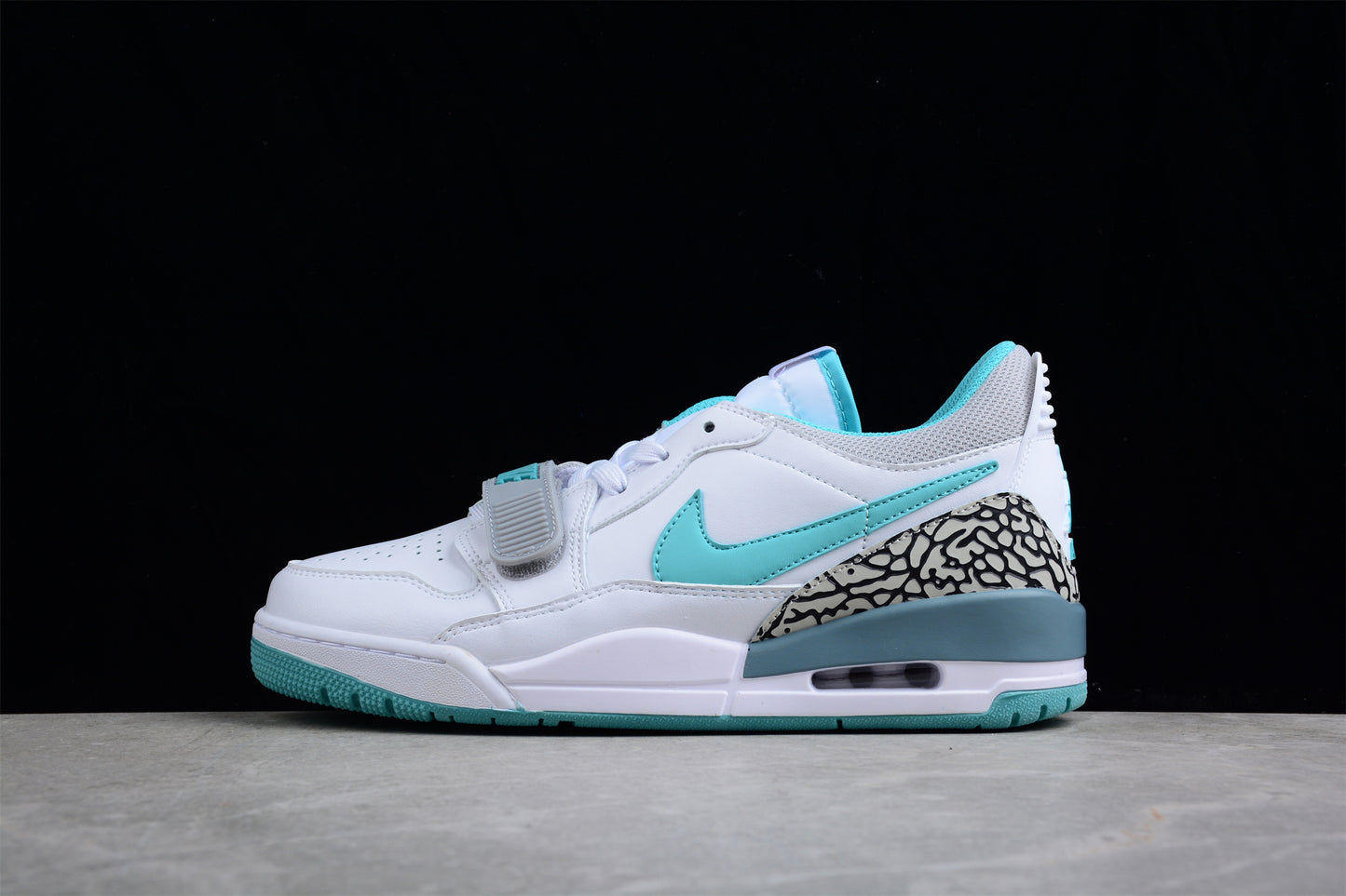 Air Jordan Legacy 312 CD7069-130