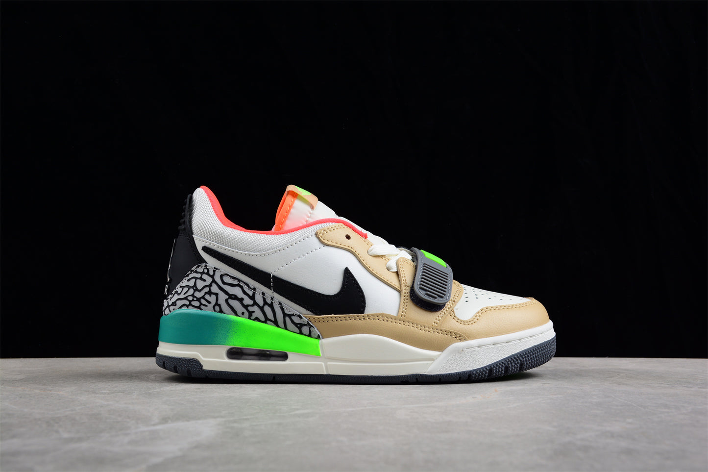 Air Jordan Legacy AJ312 Low  DZ2763-101