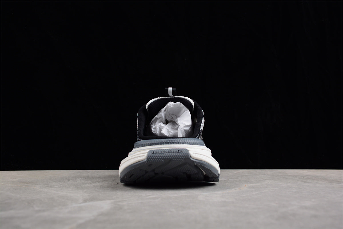 Balenciaga Phantom Sneaker W1XL32015