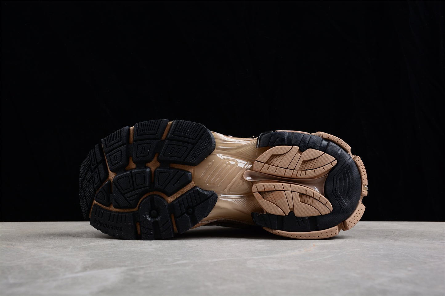 Balenciaga Runner Kith Four.Color 7.0 21ss W1RA80125