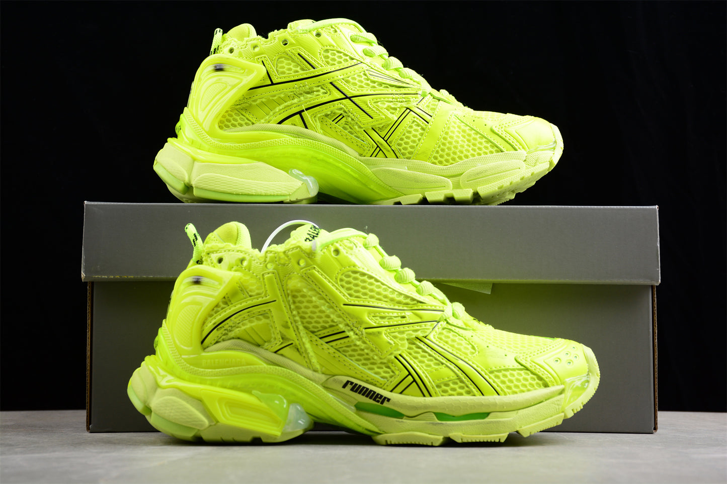 Balenciaga Runner Kith Four.Color 7.0 21ss W3RB47510