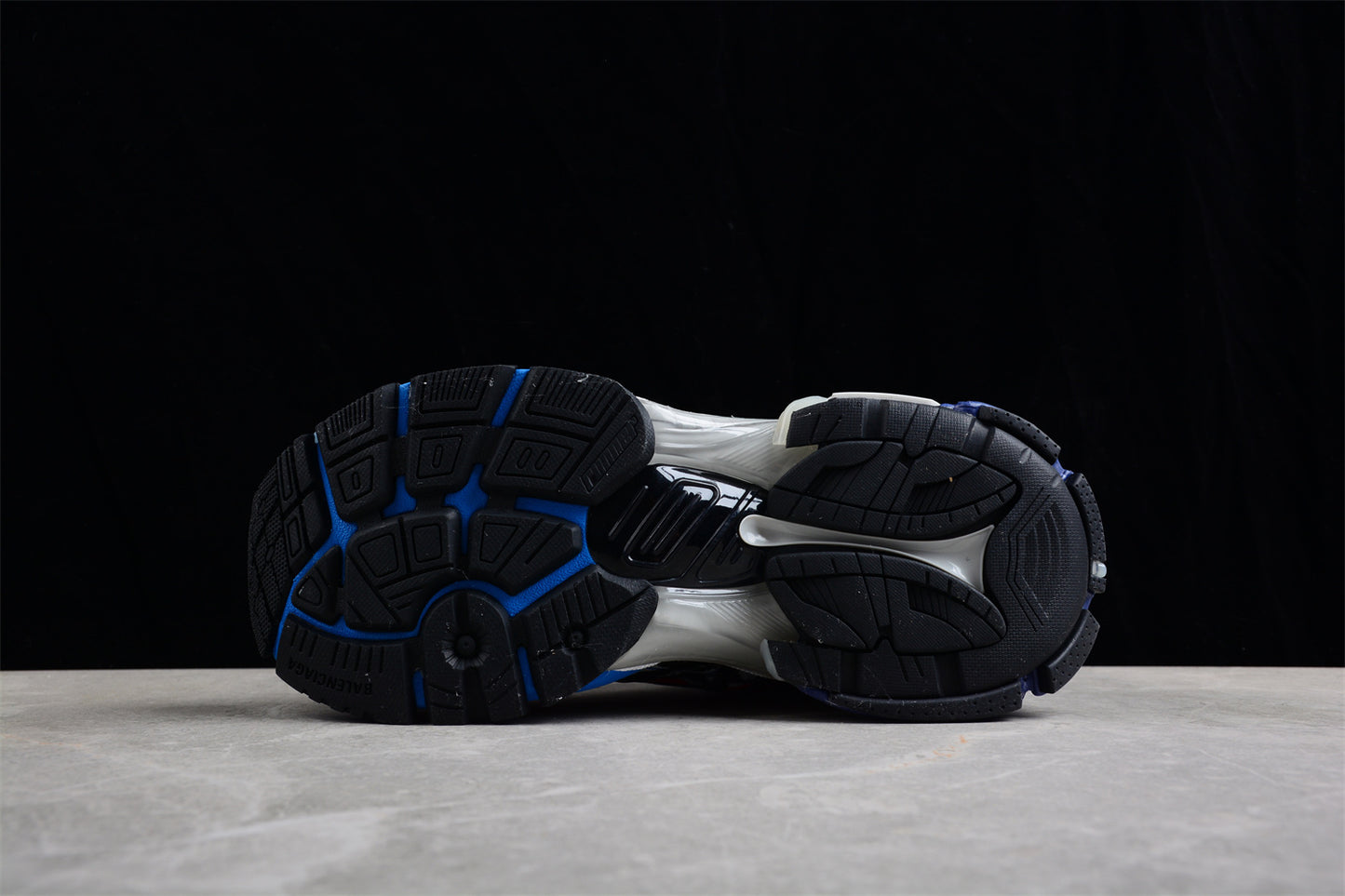 Balenciaga Runner Kith Four.Color 7.0 21ss W3RB61264