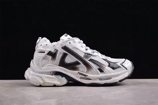 Balenciaga Runner Kith Four.Color W3RUNG9010