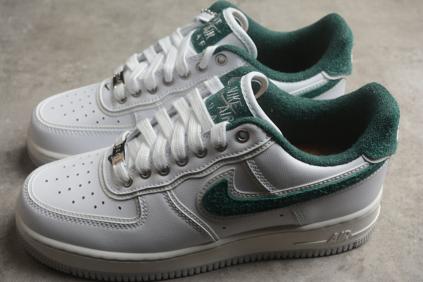 Division Street x Nk Air Force 1'07 Low "Ducks of a Feather" HF0012-100
