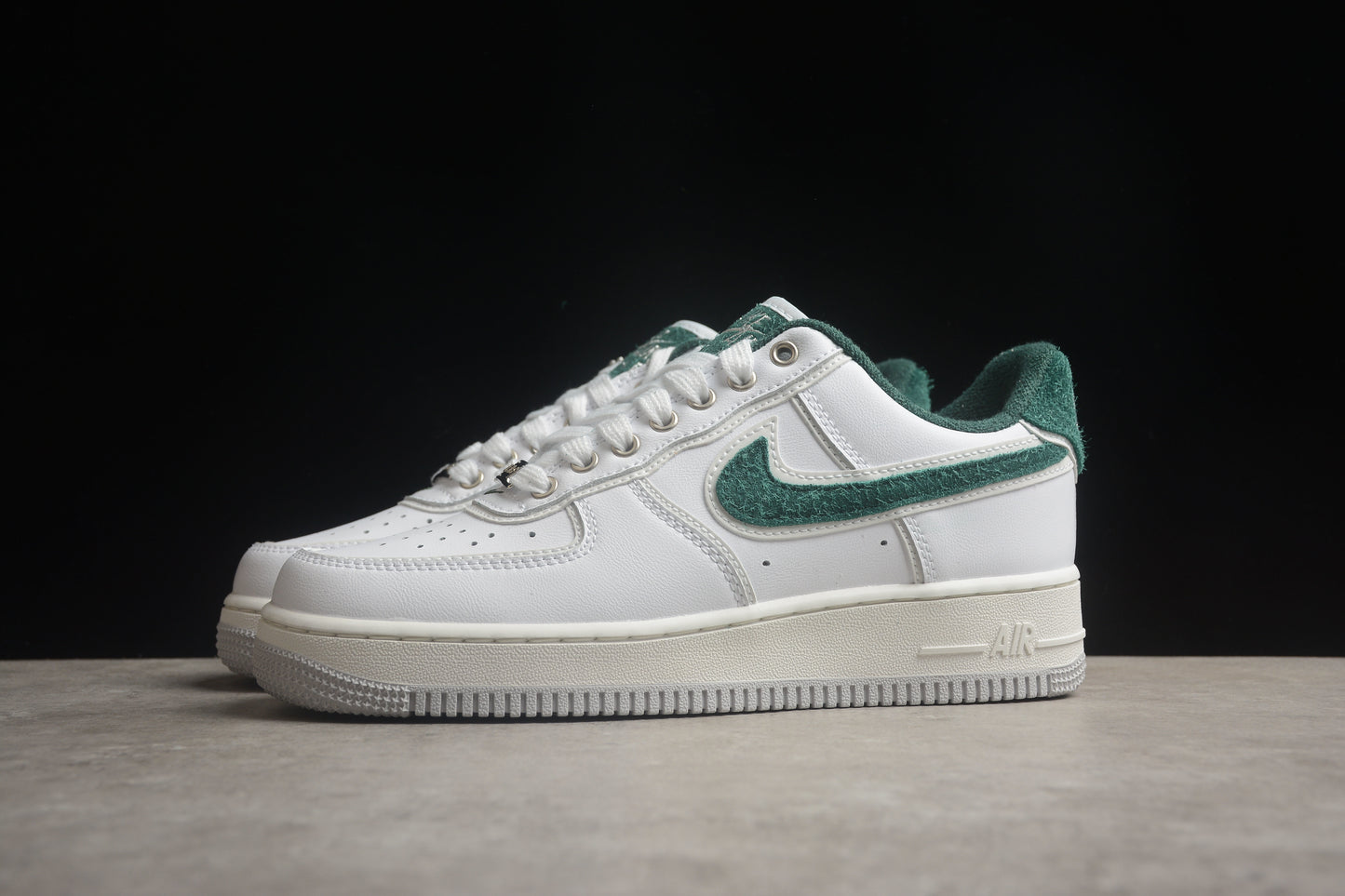 Division Street x Nk Air Force 1'07 Low "Ducks of a Feather" HF0012-100
