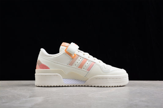 Forum 84 Low GV8345