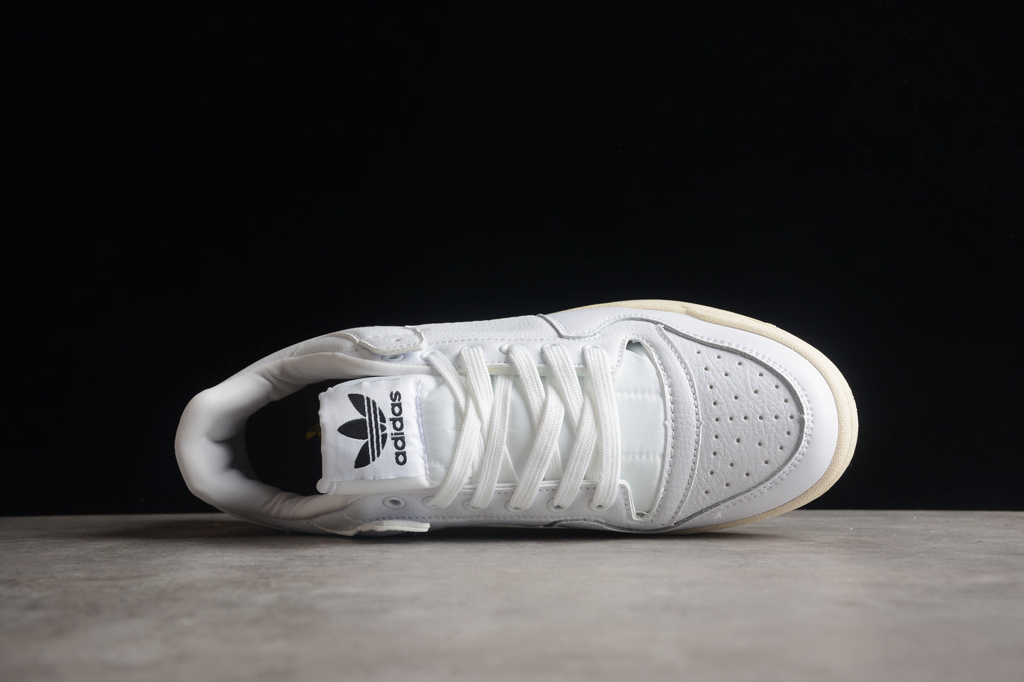 Forum 84 Low GW3180