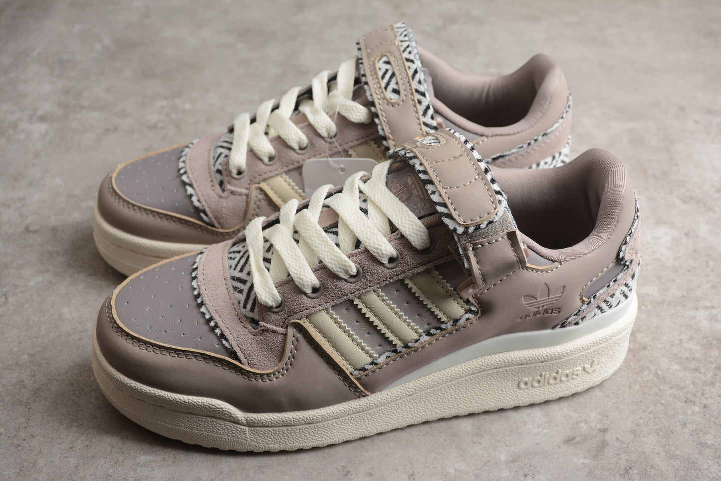 Forum 84 Low GY0020