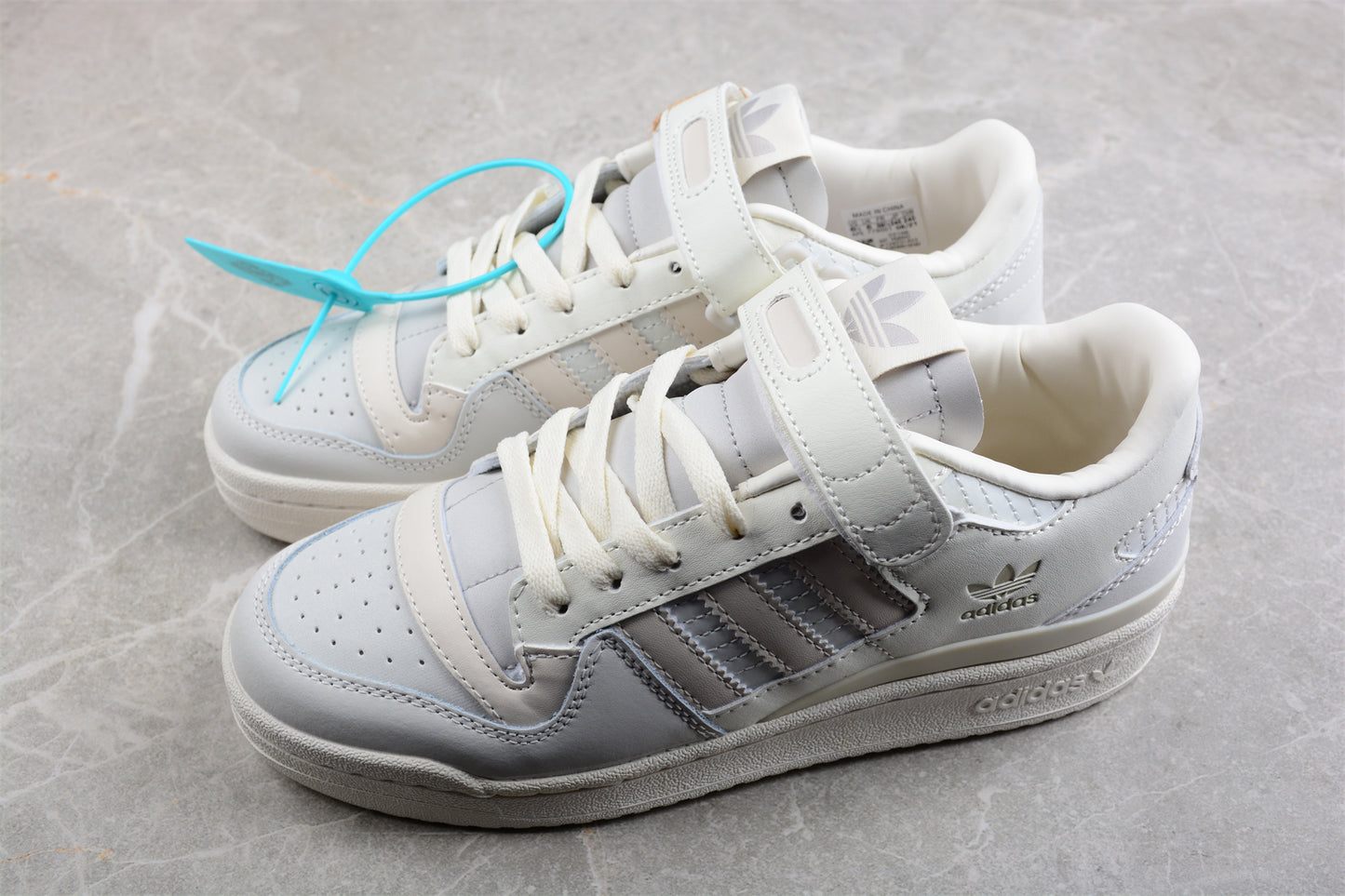 Forum 84 Low HQ6942